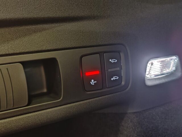 Audi Q6 e-tron 2025 quattro Vorsprung Edition: Saatavilla joulukuulle viiden vuoden takuulla!