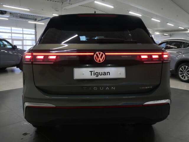 Volkswagen Tiguan 2026 Elegance Business eHybrid 150 kW DSG-automaatti*Heti toimitukseen!*