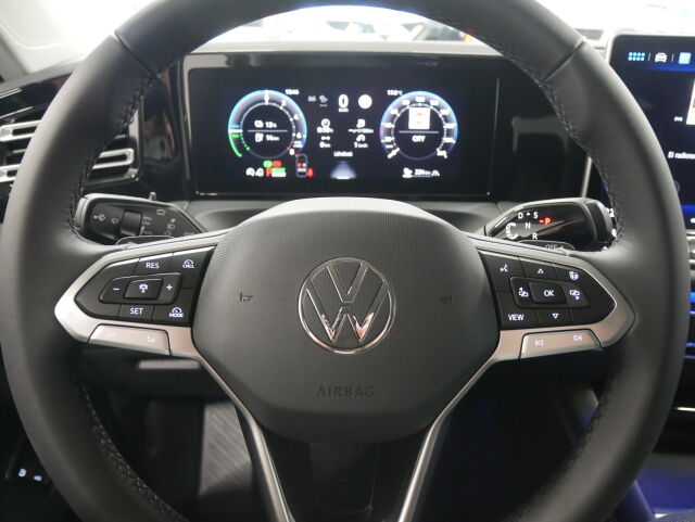 Volkswagen Tiguan 2026 Elegance Business eHybrid 150 kW DSG-automaatti*Heti toimitukseen!*