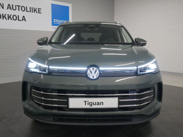 Volkswagen Tiguan 2026 Elegance Business eHybrid 150 kW DSG-automaatti*Heti toimitukseen!*