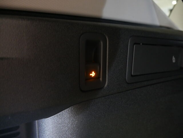 Volkswagen Tiguan 2026 Elegance Business eHybrid 150 kW DSG-automaatti*Heti toimitukseen!*