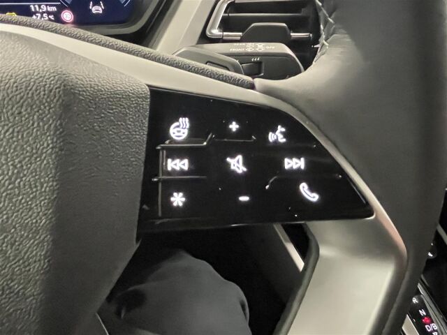 Audi Q4 e-tron 2026 45 e-tron quattro Vorsprung Edition, Matrix ledit, lämpöratti, koukku, 5v takuu!