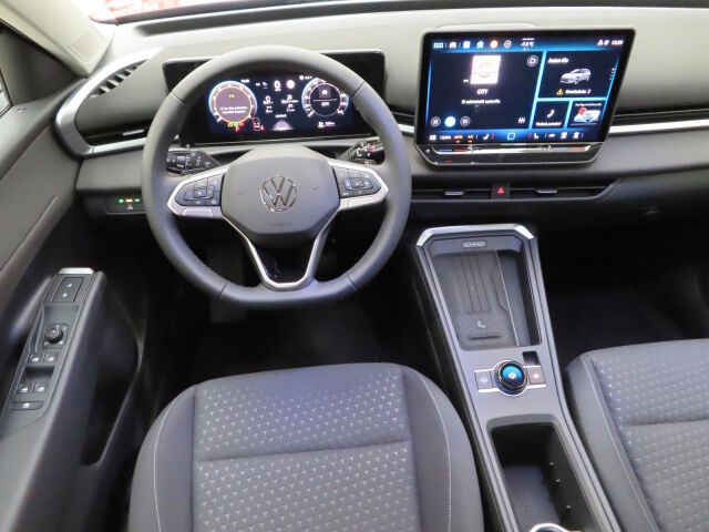 Volkswagen T-Roc 2026 Comfort 1,5 eTSI 85 kW (MHEV) DSG-automaatti