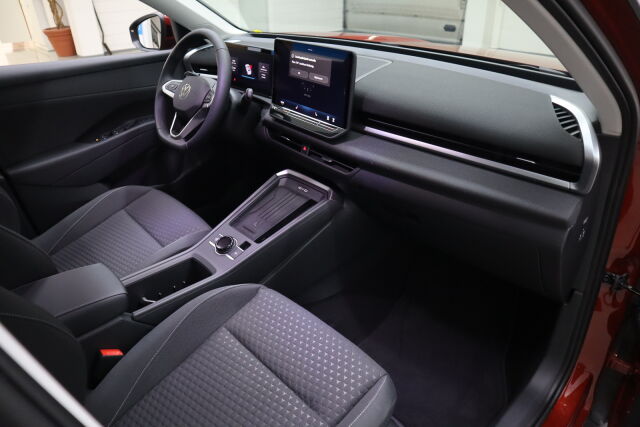 Volkswagen T-Roc 2026 T-Roc Comfort 1.5 eTSI 85 kW / 116 hv 7-vaihteinen DSG-automaattivaihteisto