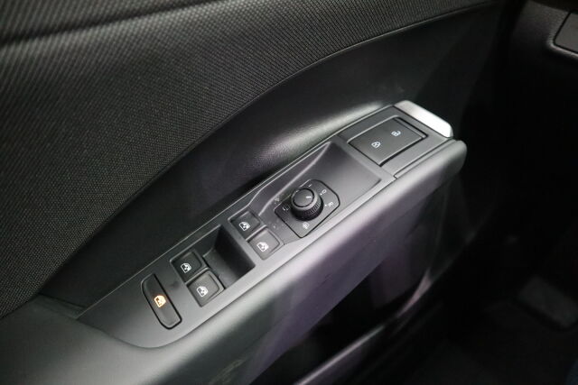 Volkswagen T-Roc 2026 T-Roc Comfort 1.5 eTSI 85 kW / 116 hv 7-vaihteinen DSG-automaattivaihteisto