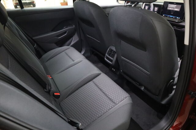 Volkswagen T-Roc 2026 T-Roc Comfort 1.5 eTSI 85 kW / 116 hv 7-vaihteinen DSG-automaattivaihteisto