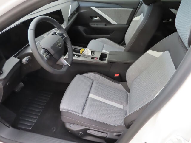 Opel Astra 2026 Sports Tourer Edition Plus Hybrid 145 Automaatti *Uudistunut Astra nyt koeajettavissa!