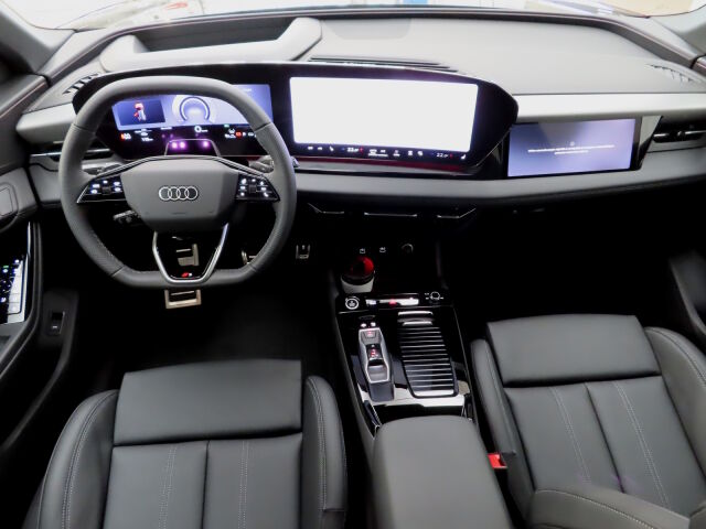 Audi Q6 e-tron 2026 e-tron quattro S line Plus: Erinomainen Plus varustelu!