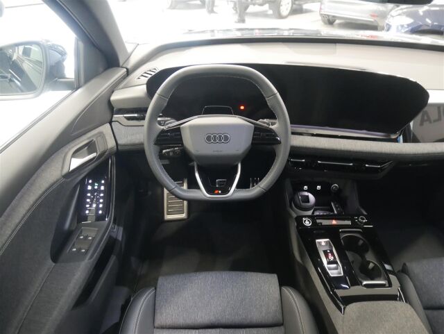 Audi Q6 e-tron 2026 quattro S line