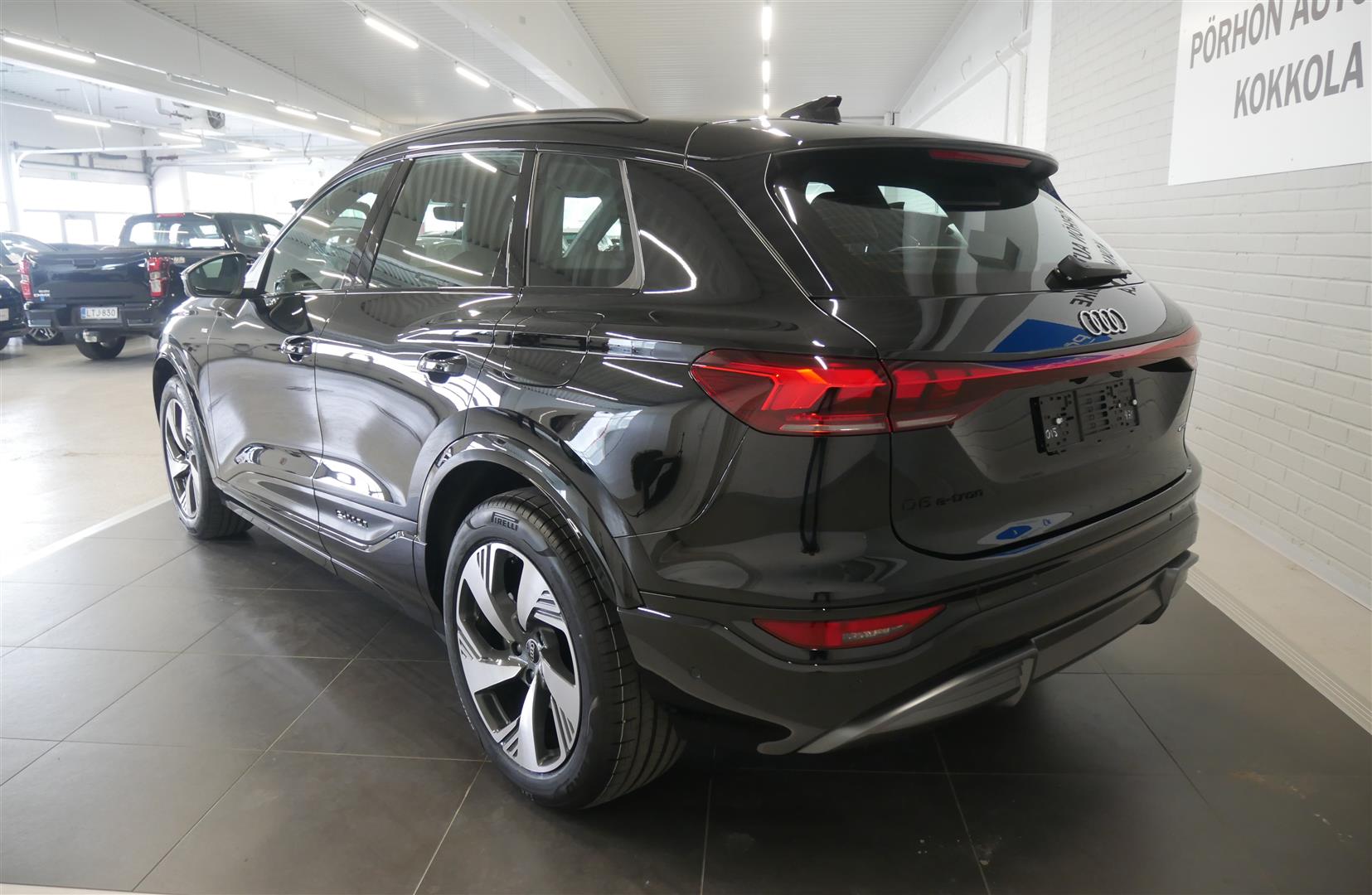 Audi Q6 e-tron quattro S line 2026, kuva 3/24