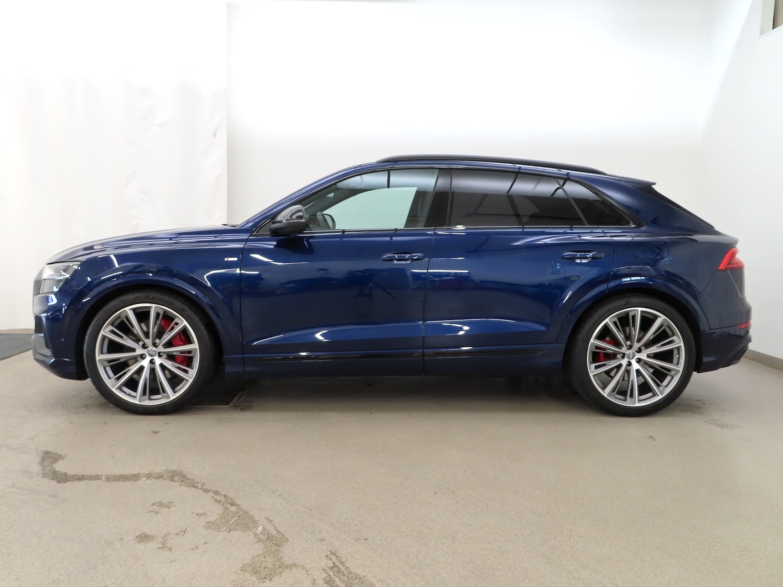 Audi Q8 2021, kuva 6/13