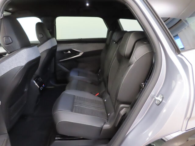 Peugeot E-5008 2026 GT Exclusive AWD 73 kWh 325 Automaatti *Huippuvarusteltu neliveto heti toimitukseen! *Vetokoukku