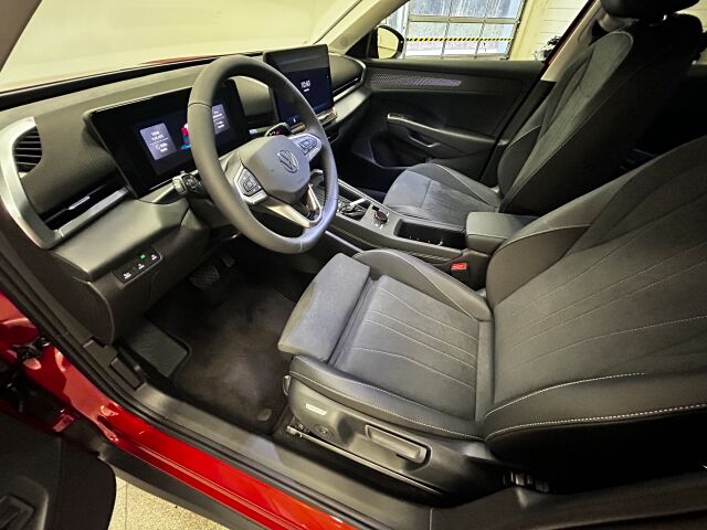 Volkswagen T-Roc 2026 Style 1,5 eTSI 110 kW (MHEV) DSG-aut. Huomio ko auton varusteet!!