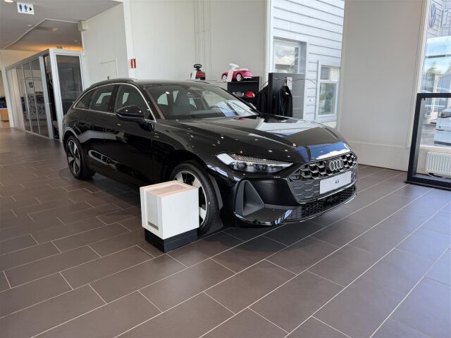 Audi A5 2026 Avant e-hybrid quattro 220 kW | Tehdastakuu 5v / 100tkm |