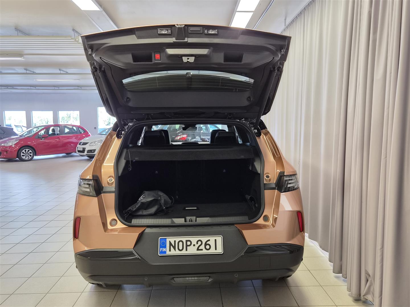 Opel Grandland GS Hybrid 145 Automaatti 2026, kuva 6/19