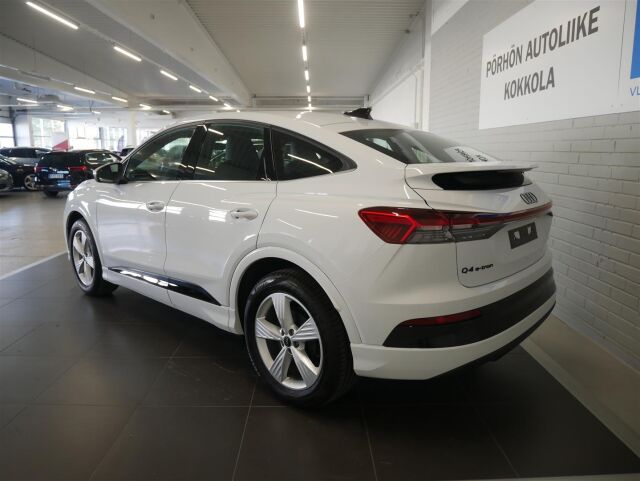 Audi Q4 e-tron 2026 Sportback e-tron quattro performance