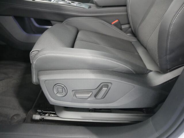 Audi Q4 e-tron 2026 Sportback e-tron quattro performance