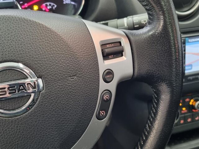 NISSAN Qashqai+2 2012 2,0L Acenta 2WD 6M/T Connect MY11