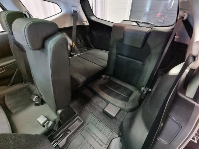 NISSAN Qashqai+2 2012 2,0L Acenta 2WD 6M/T Connect MY11