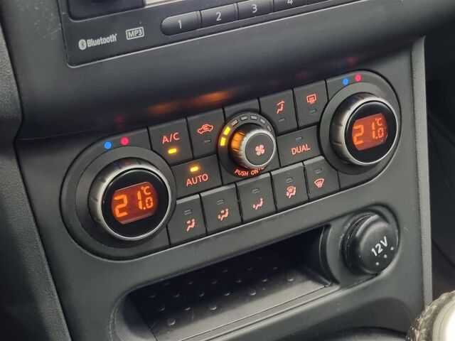 NISSAN Qashqai+2 2012 2,0L Acenta 2WD 6M/T Connect MY11