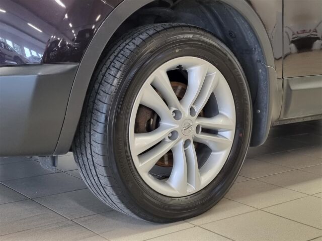 NISSAN Qashqai+2 2012 2,0L Acenta 2WD 6M/T Connect MY11