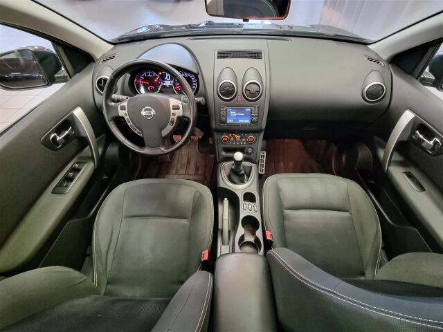NISSAN Qashqai+2 2012 2,0L Acenta 2WD 6M/T Connect MY11