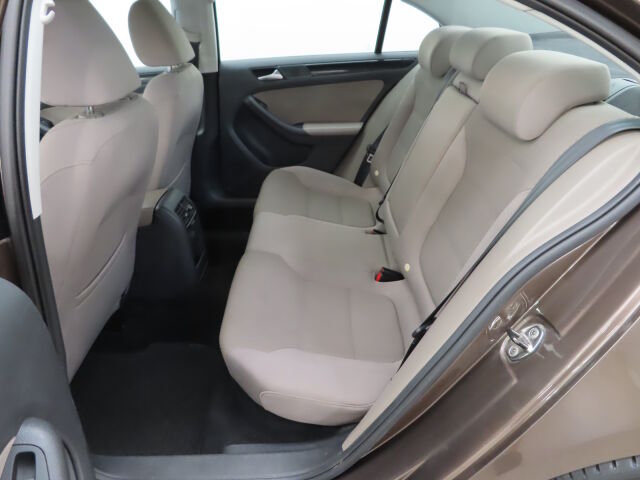 Volkswagen Jetta 2013 Comfortline 1,2 TSI 77 kW (105 hv) BlueMotion Technology