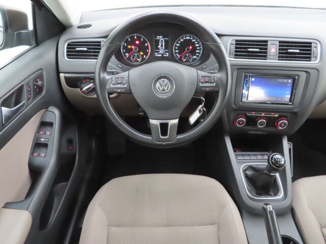 Volkswagen Jetta 2013 Comfortline 1,2 TSI 77 kW (105 hv) BlueMotion Technology