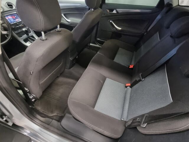 FORD Mondeo 2013 2,0 TDCi 140hv PowerShift Edition A6 Wagon / Lohkolämmitin / Navi / Tutka / Vakionpeudensäädin
