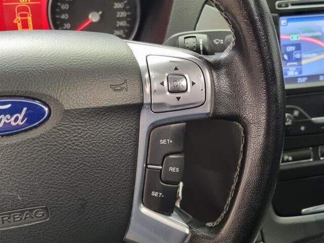 FORD Mondeo 2013 2,0 TDCi 140hv PowerShift Edition A6 Wagon / Lohkolämmitin / Navi / Tutka / Vakionpeudensäädin