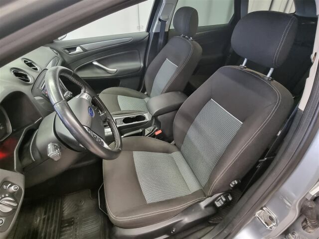FORD Mondeo 2013 2,0 TDCi 140hv PowerShift Edition A6 Wagon / Lohkolämmitin / Navi / Tutka / Vakionpeudensäädin