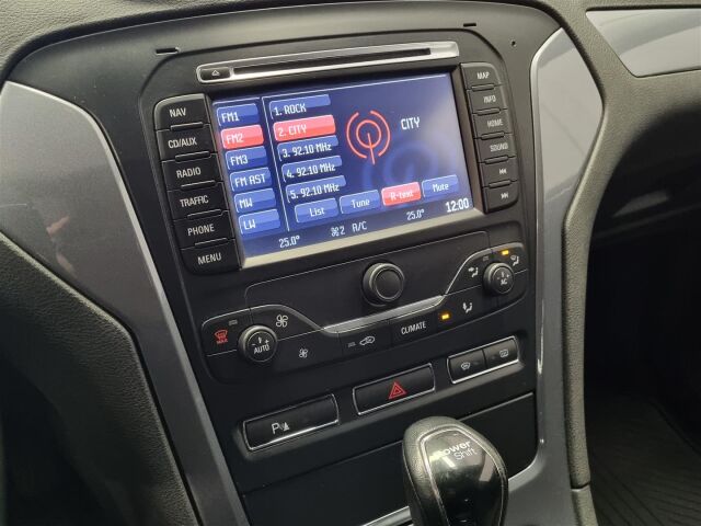FORD Mondeo 2013 2,0 TDCi 140hv PowerShift Edition A6 Wagon / Lohkolämmitin / Navi / Tutka / Vakionpeudensäädin