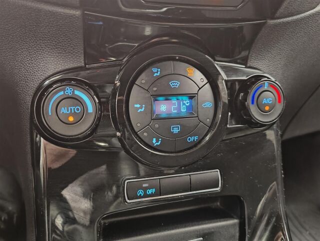 FORD Fiesta 2014 1,0 EcoBoost 100hv Start/Stop Titanium M5 5-ovinen, Vetokoukku, Jakohihna vaihdettu
