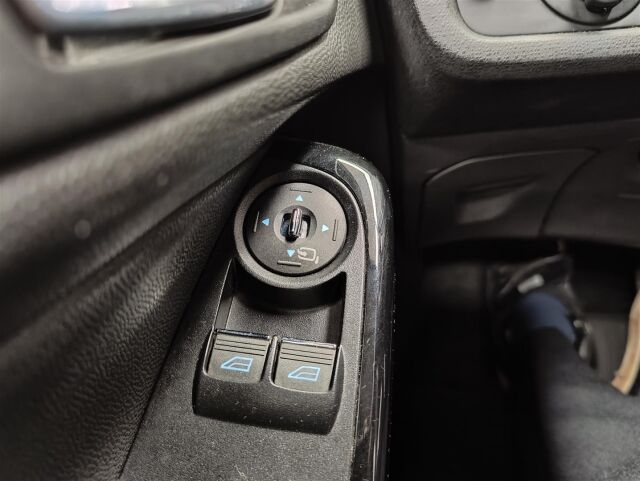 FORD Fiesta 2014 1,0 EcoBoost 100hv Start/Stop Titanium M5 5-ovinen, Vetokoukku, Jakohihna vaihdettu