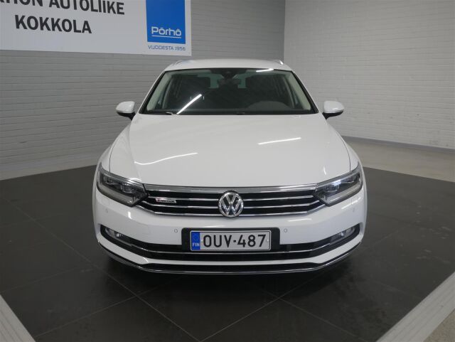 VOLKSWAGEN Passat 2015 Variant Highline 2,0 TDI Biturbo 176 kW (240 hv) 4MOTION DSG-automaatti