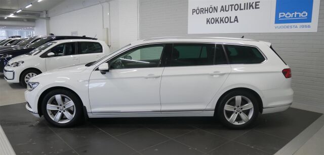VOLKSWAGEN Passat 2015 Variant Highline 2,0 TDI Biturbo 176 kW (240 hv) 4MOTION DSG-automaatti