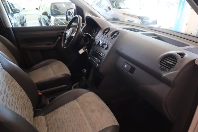 VOLKSWAGEN Caddy 2011 umpipakettiauto 1,6 TDI 75kW