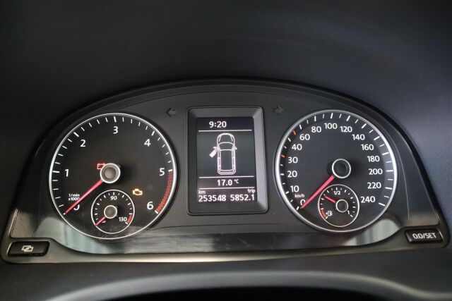 VOLKSWAGEN Caddy 2011 umpipakettiauto 1,6 TDI 75kW