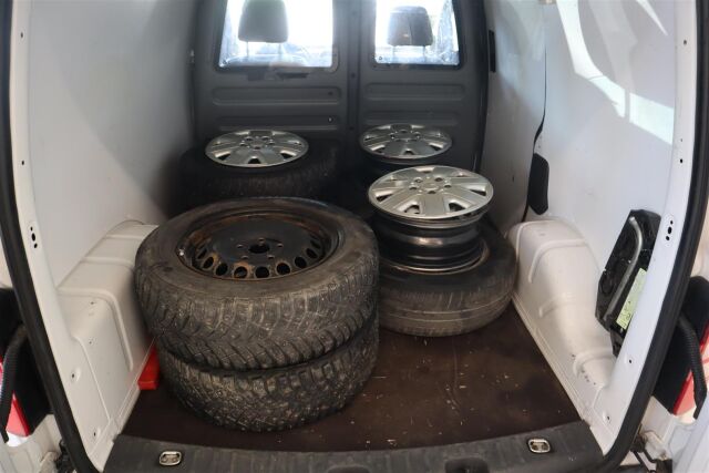 VOLKSWAGEN Caddy 2011 umpipakettiauto 1,6 TDI 75kW