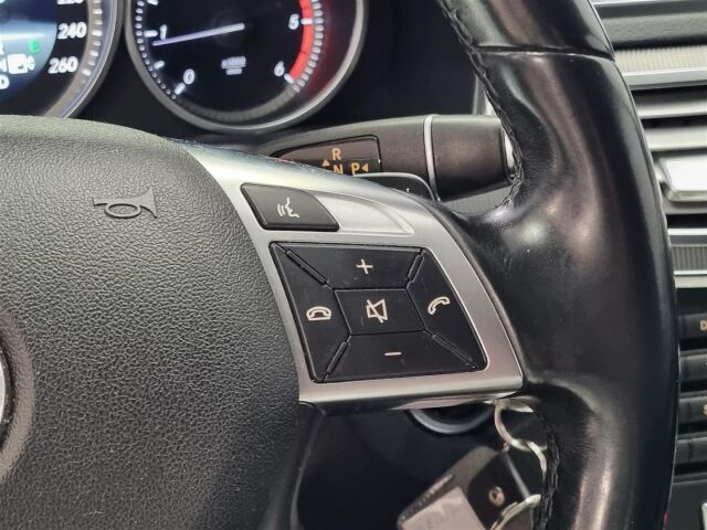 MERCEDES-BENZ E 2014 220 CDI BE T A Premium Business / Ortopedi / Navi /Koukku / M-Lämmitin