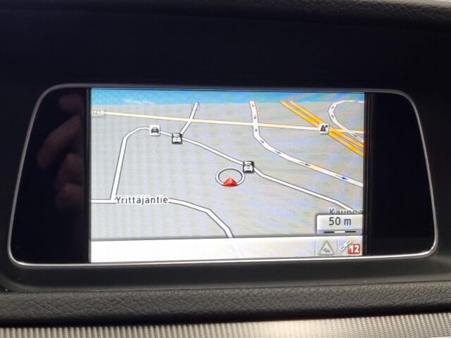 MERCEDES-BENZ E 2014 220 CDI BE T A Premium Business / Ortopedi / Navi /Koukku / M-Lämmitin