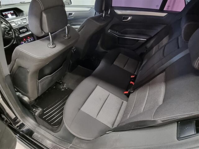 MERCEDES-BENZ E 2014 220 CDI BE T A Premium Business / Ortopedi / Navi /Koukku / M-Lämmitin