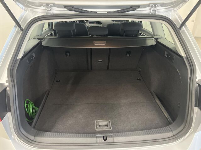 VOLKSWAGEN Golf 2016 Variant Comfortline 1,2 TSI 81 kW (110 hv) DSG-automaatti