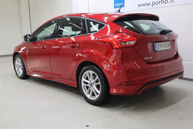 FORD Focus 2017 1,0 EcoBoost 125 hv Start/Stop M6 ST-Line 5-ovinen