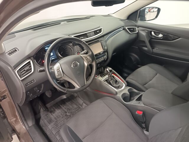 NISSAN Qashqai 2017 DIG-T 115 N-Connecta 2WD 6M/T