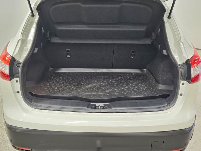 NISSAN Qashqai 2017 DIG-T 115 N-Connecta 2WD 6M/T