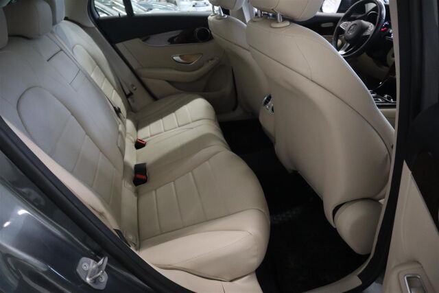 Mercedes-Benz GLC 2017 350 e 4Matic A Premium Business