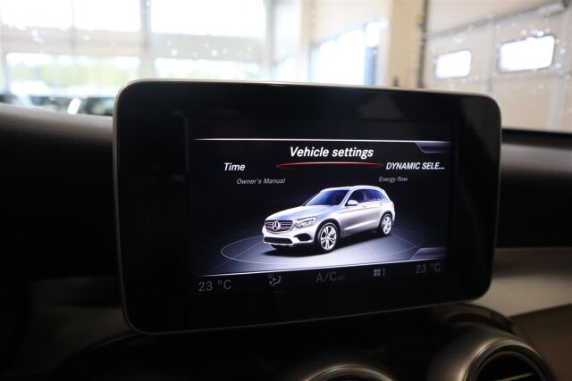 Mercedes-Benz GLC 2017 350 e 4Matic A Premium Business