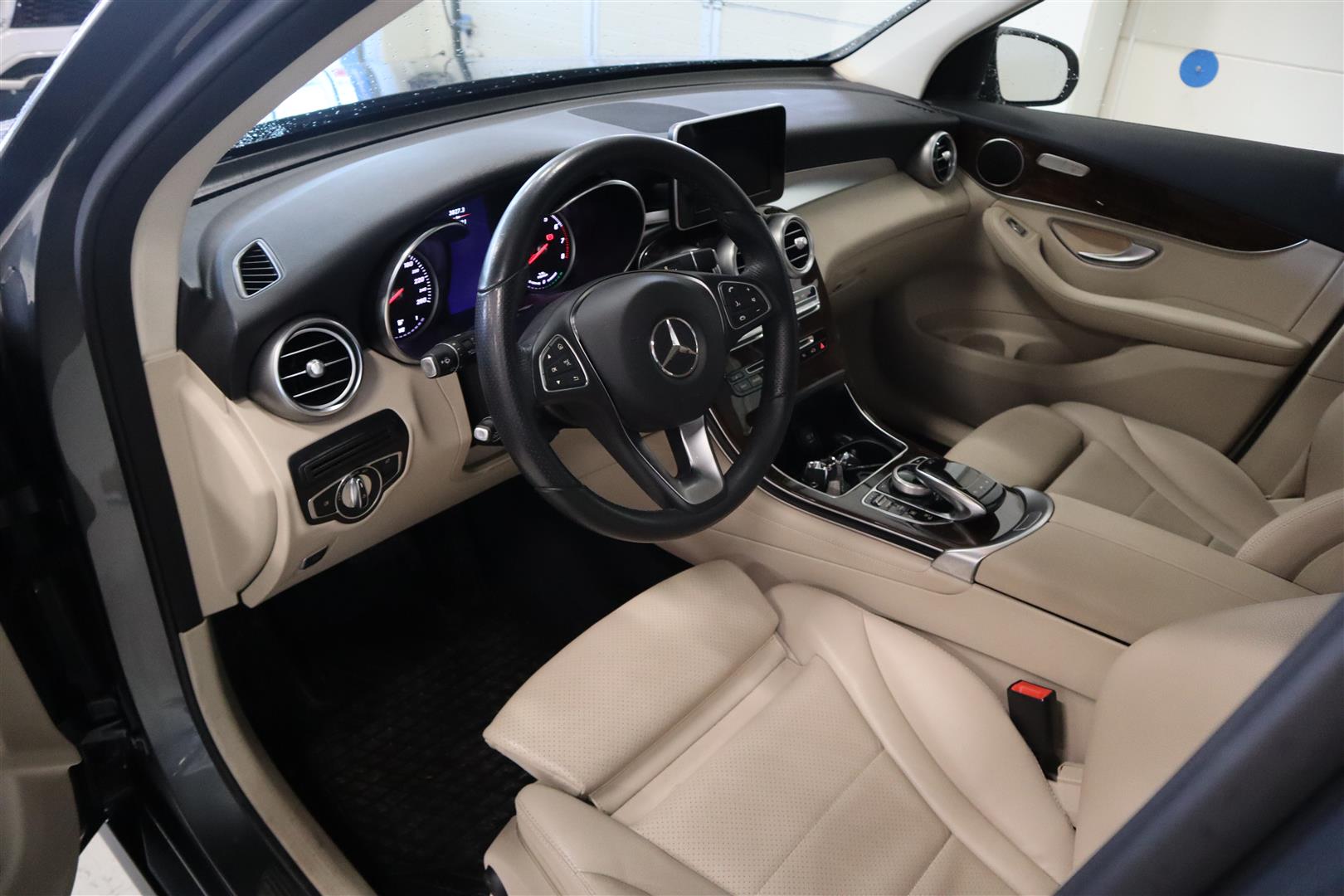 Mercedes-Benz GLC 2017, kuva 5/27