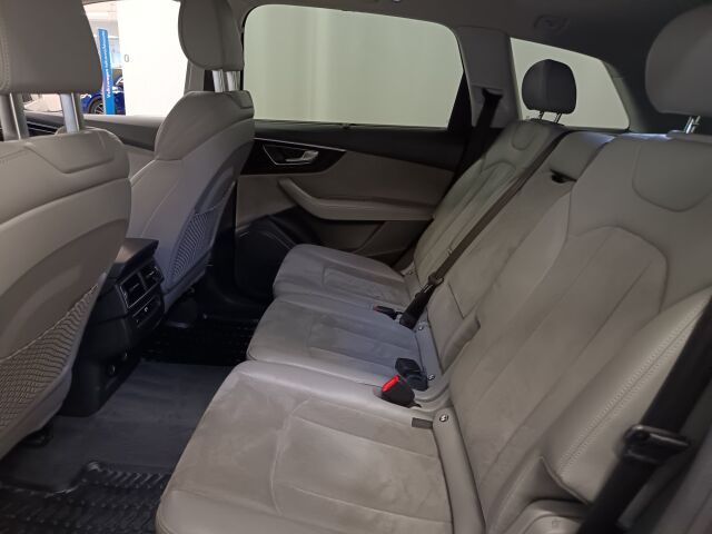 AUDI Q7 2017 Business 3,0 V6 TDI e-tron quattro tiptronic
